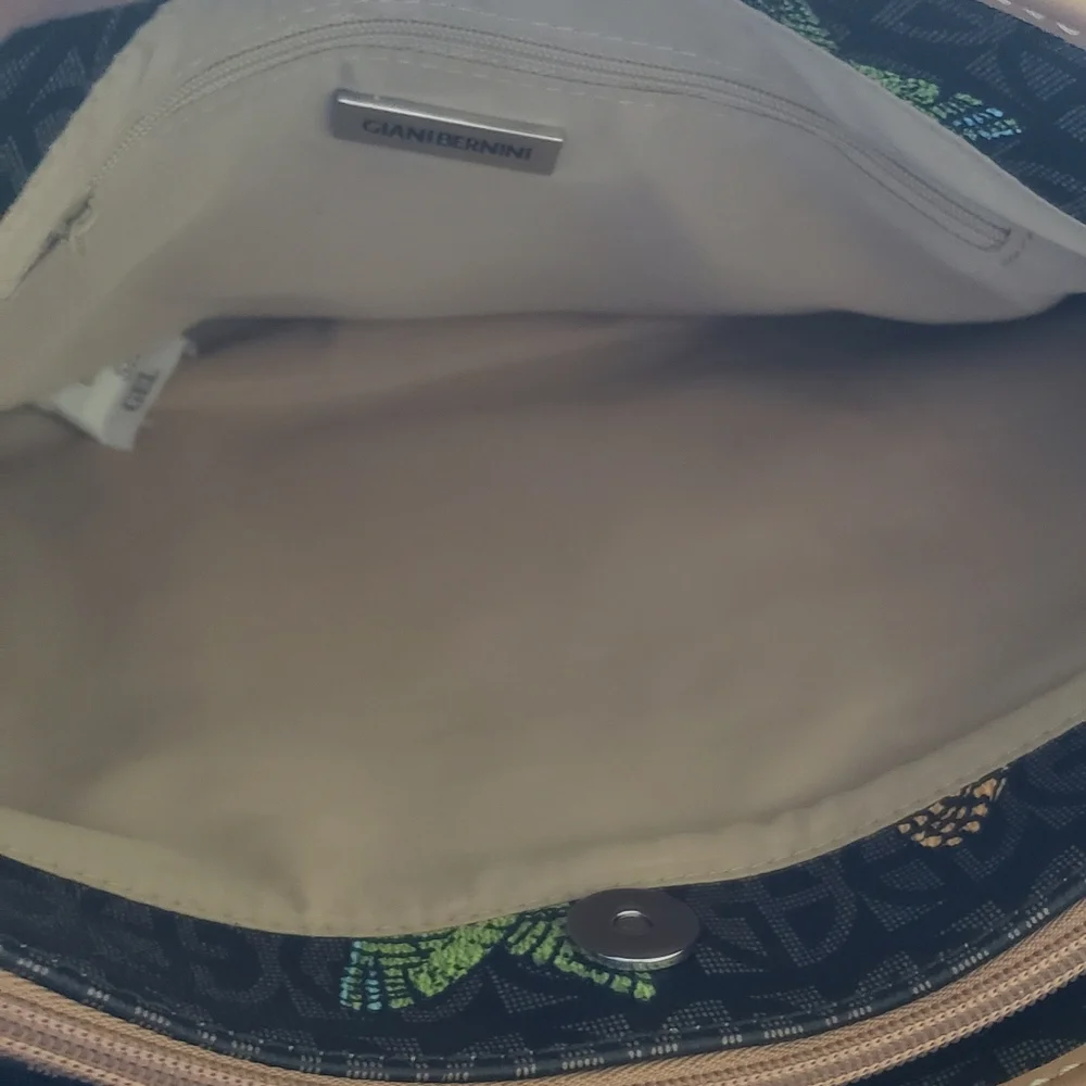 Gianna Butterfly 🦋 Purse 👜 - Picture 8 of 17